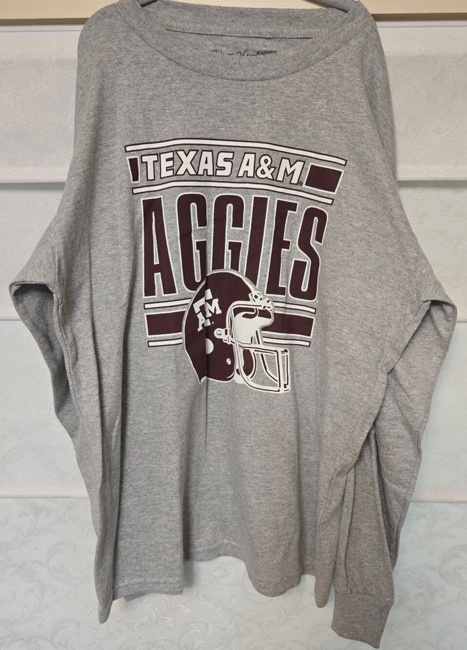 Texas A&M Aggies Youth Large Gray Long Sleeve Football T-Shirt NCAA NWOT NEW